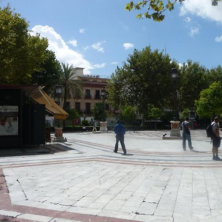 Amplio Apartamento Plaza Nueva إشبيلية المظهر الخارجي الصورة