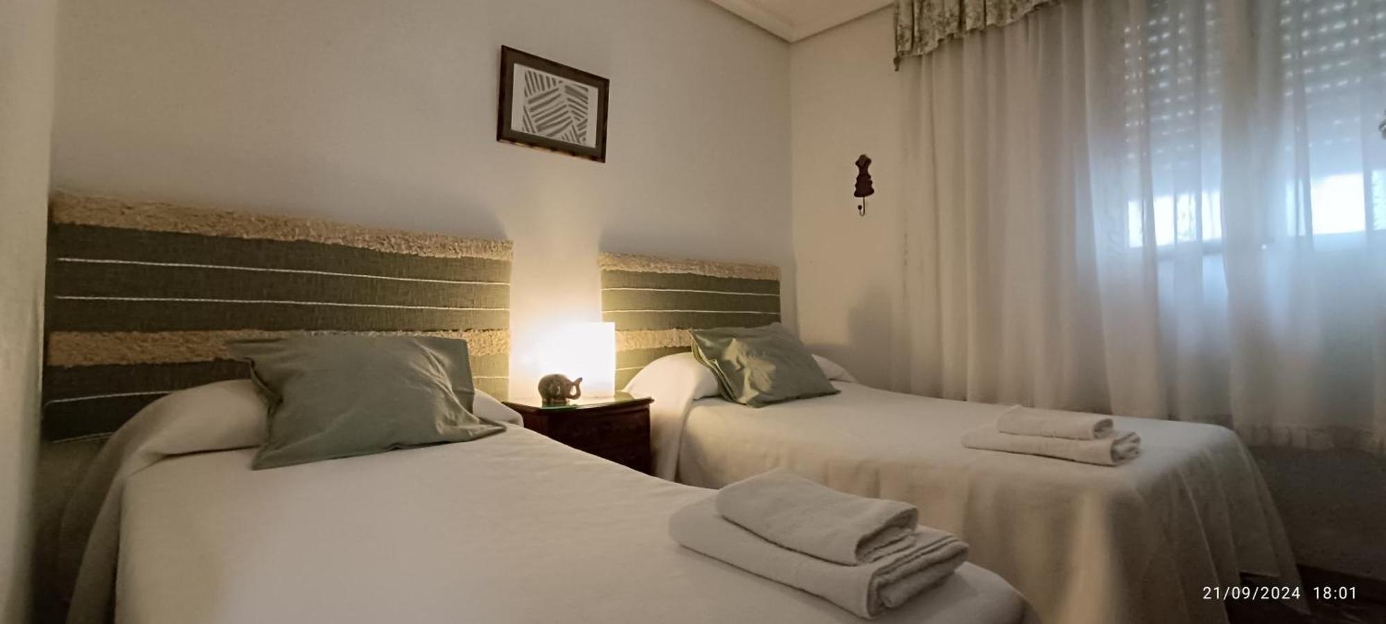 Amplio Apartamento Plaza Nueva إشبيلية المظهر الخارجي الصورة